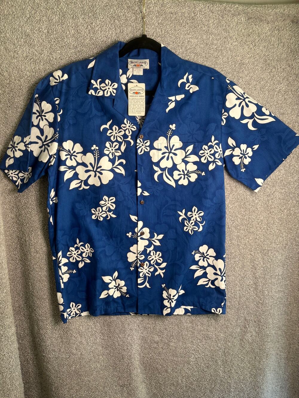 Hawaiian Aloha Shirt M Blue Hibiscus Tropical NWT Made Hawaii